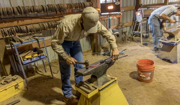 Be Quick Horseshoeing